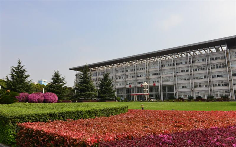 武汉软件工程职业学院校园风景