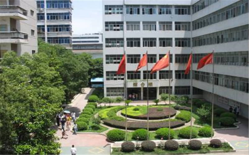 湖北开放职业学院校园风景