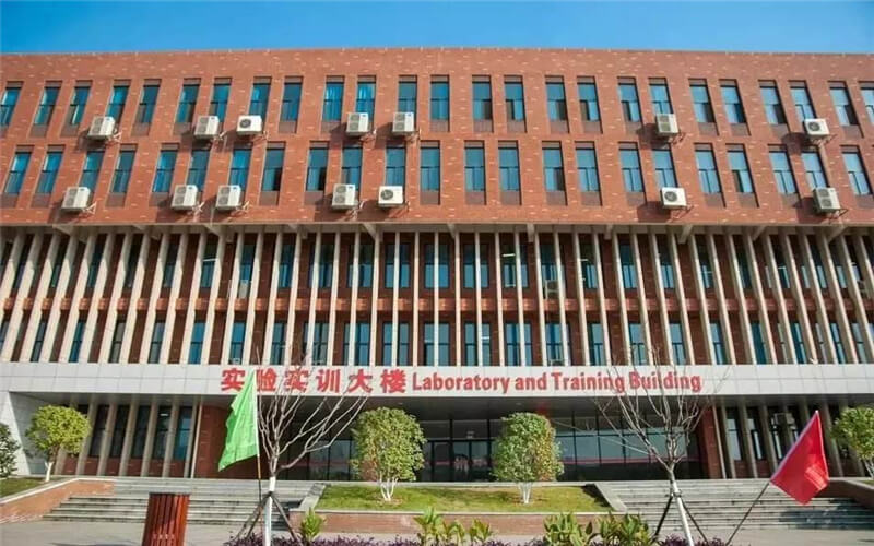 武汉外语外事职业学院校园风景