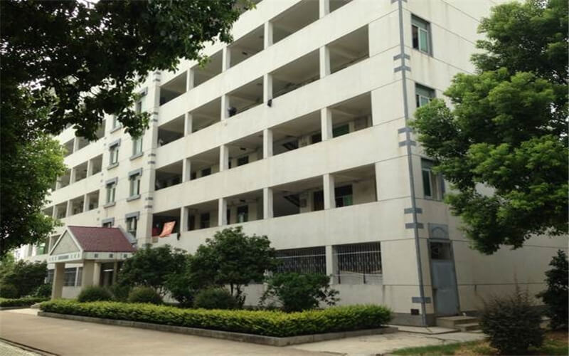湖北黄冈应急管理职业技术学院校园风景