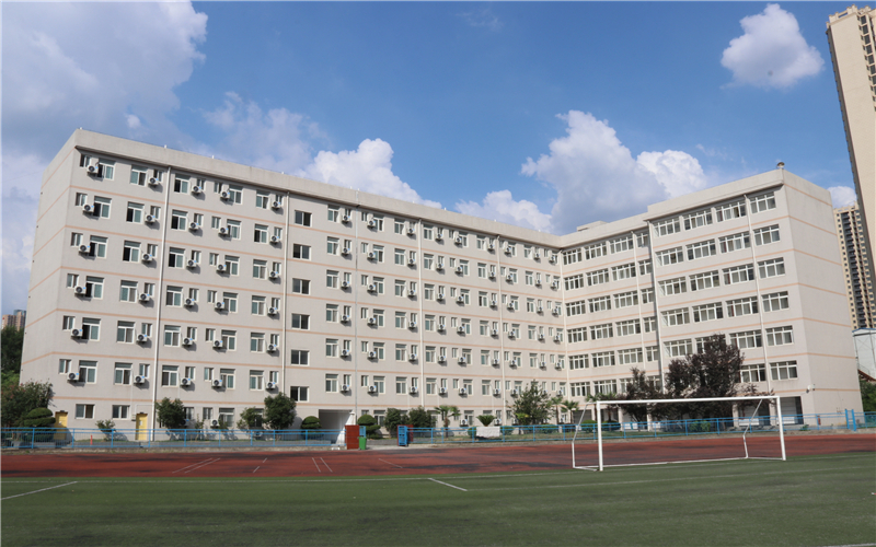 武汉光谷职业学院校园风景