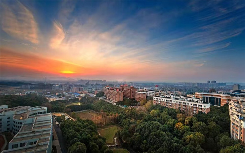 湖南涉外经济学院校园风景