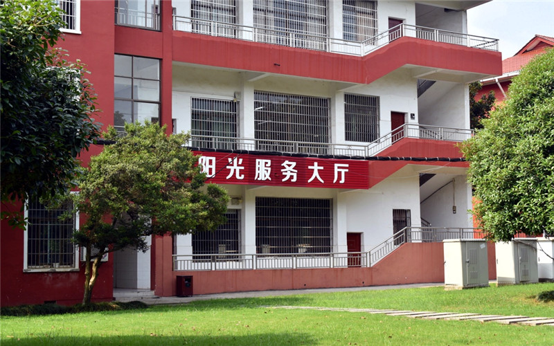 湖南生物机电职业技术学院校园风景