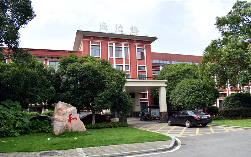 湖南生物机电职业技术学院校园风景