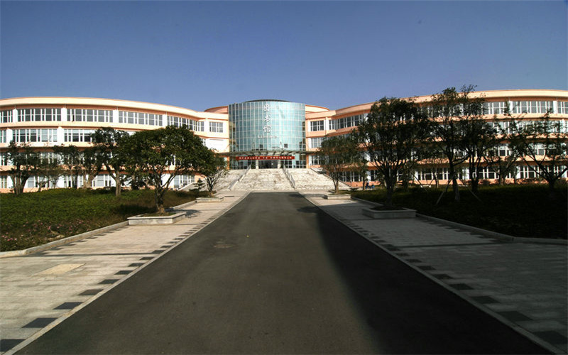长沙商贸旅游职业技术学院校园风景