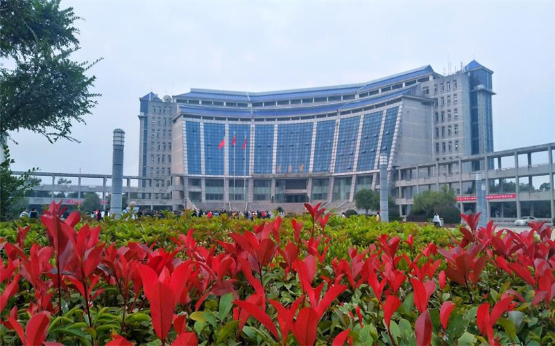 岳阳职业技术学院校园风景