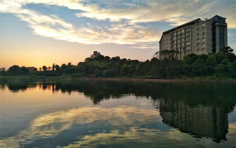 岳阳职业技术学院校园风景