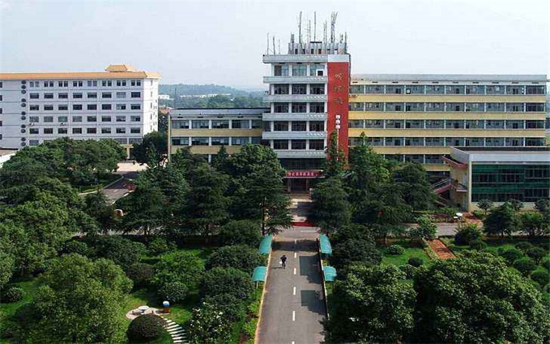 湖南安全技术职业学院校园风景