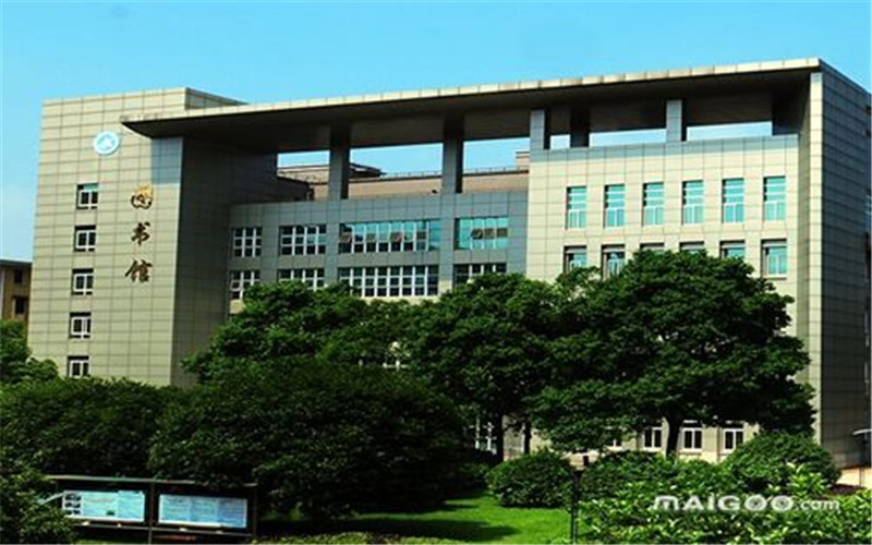 湖南安全技术职业学院校园风景