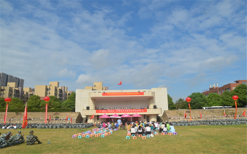 湖南外国语职业学院校园风景