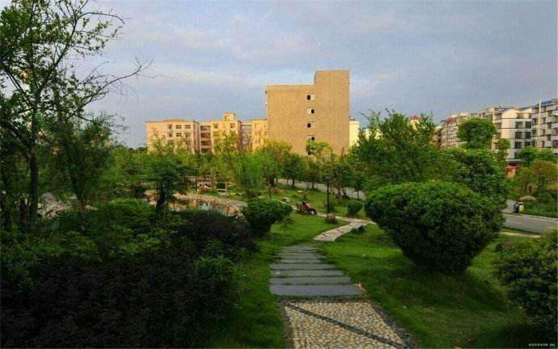 湖南电子科技职业学院校园风景