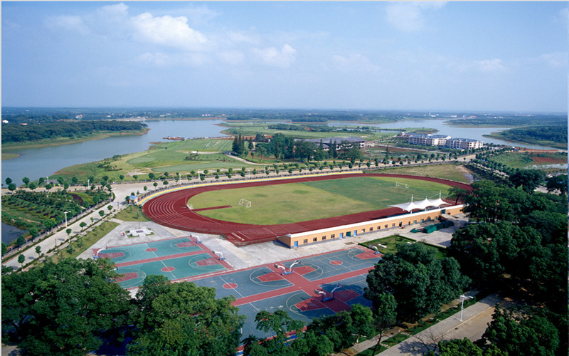 湖南高尔夫旅游职业学院校园风景