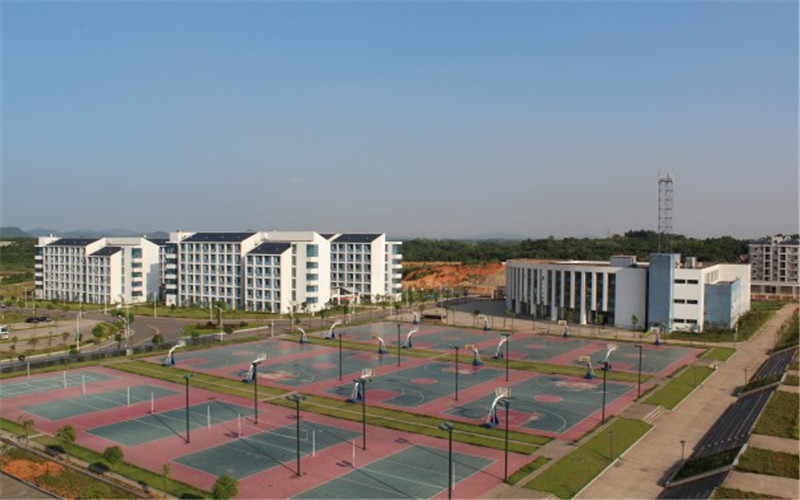 湖南吉利汽车职业技术学院校园风景