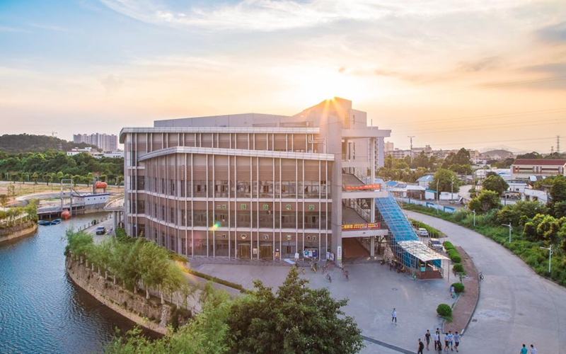 广州航海学院校园风景