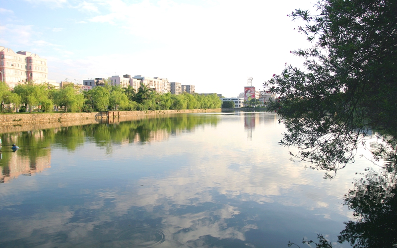 东莞理工学院校园风景