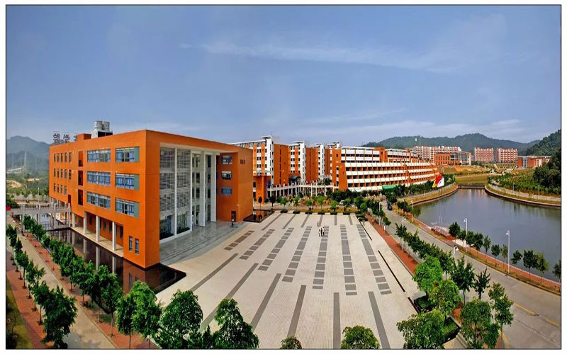 广州城市理工学院校园风景