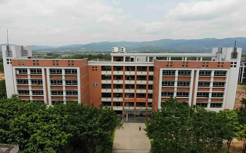 广州应用科技学院校园风景