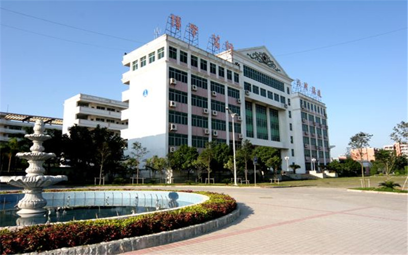 广州应用科技学院校园风景