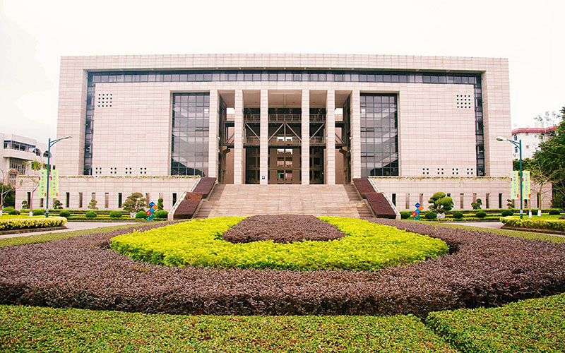 广州商学院校园风景