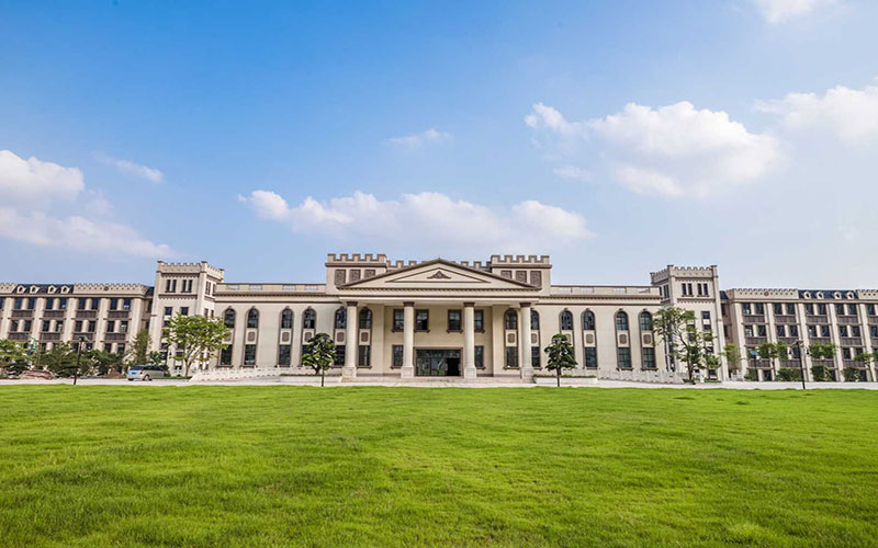 广东工商职业技术大学校园风景