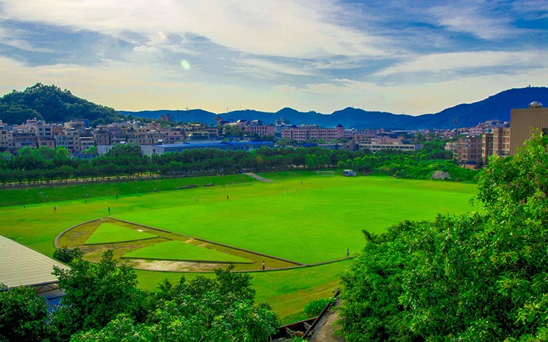 广州新华学院校园风景