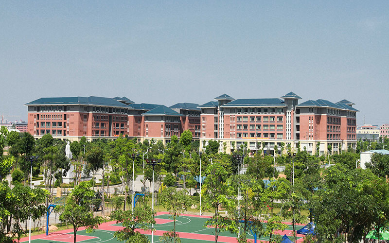 广州新华学院校园风景