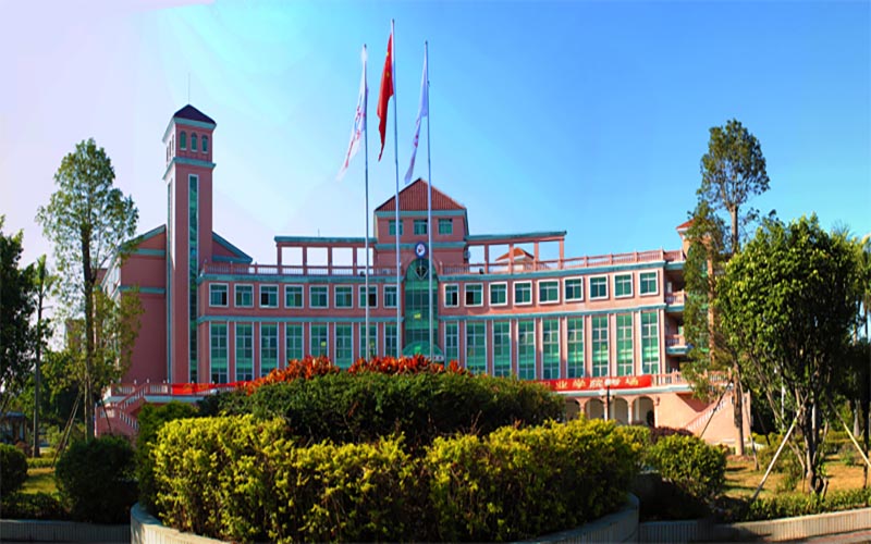 广东行政职业学院校园风景