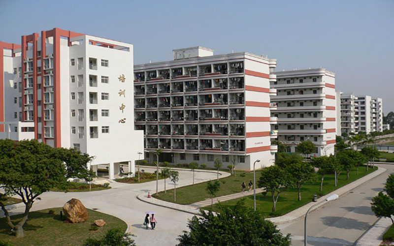 广东女子职业技术学院校园风景