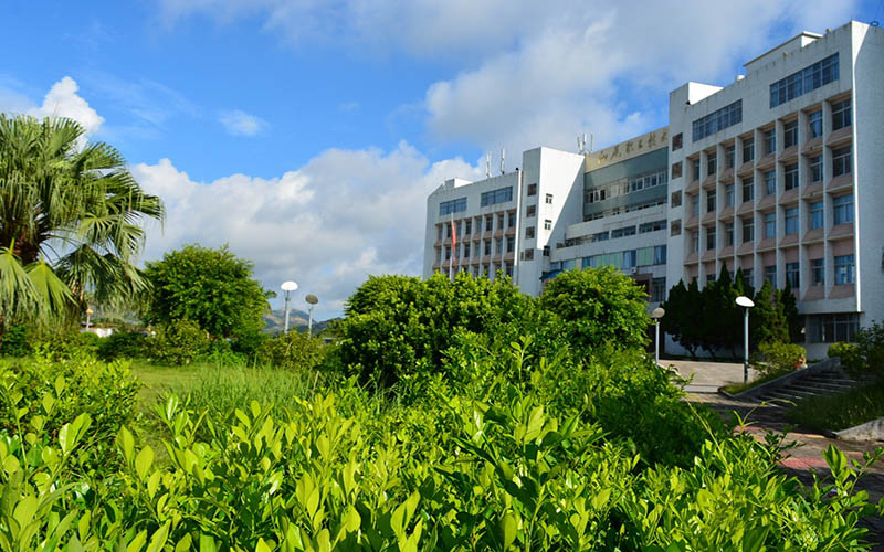 汕尾职业技术学院校园风景
