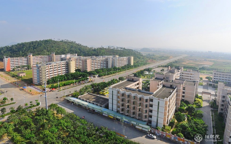 阳江职业技术学院校园风景