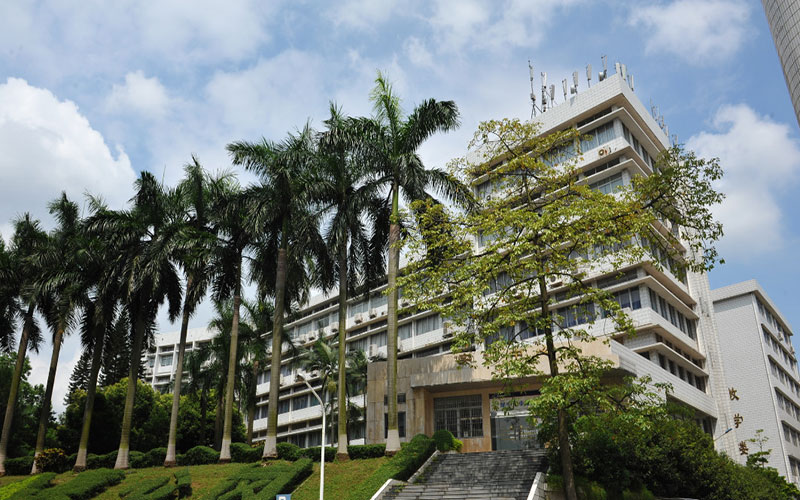 广东邮电职业技术学院校园风景