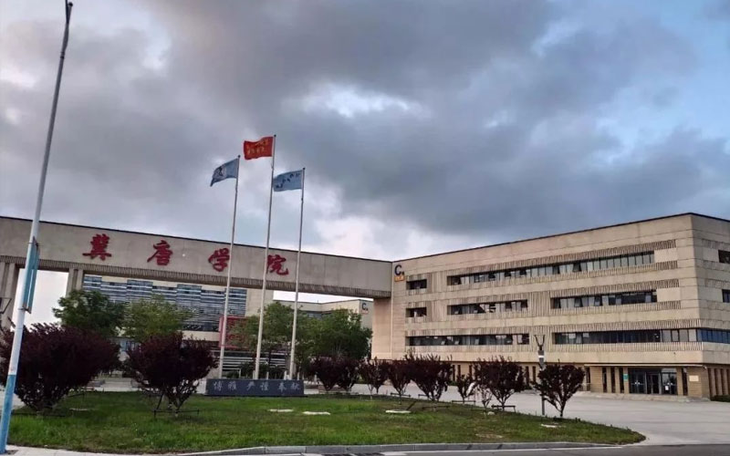 华北理工大学冀唐学院校园风景