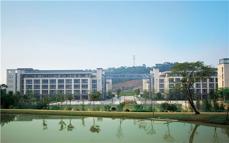 广东青年职业学院校园风景