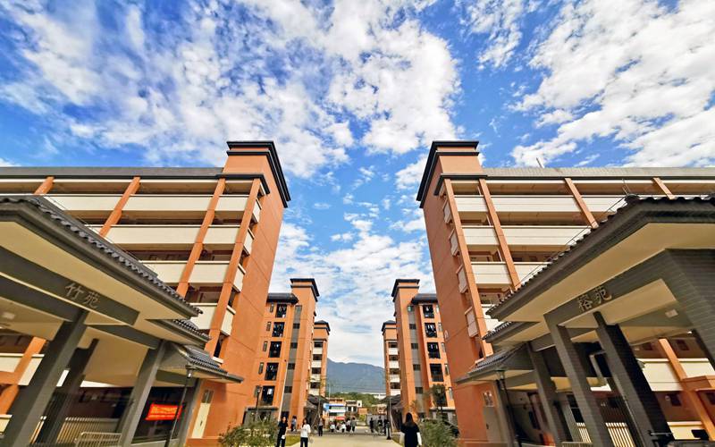 广东财贸职业学院校园风景