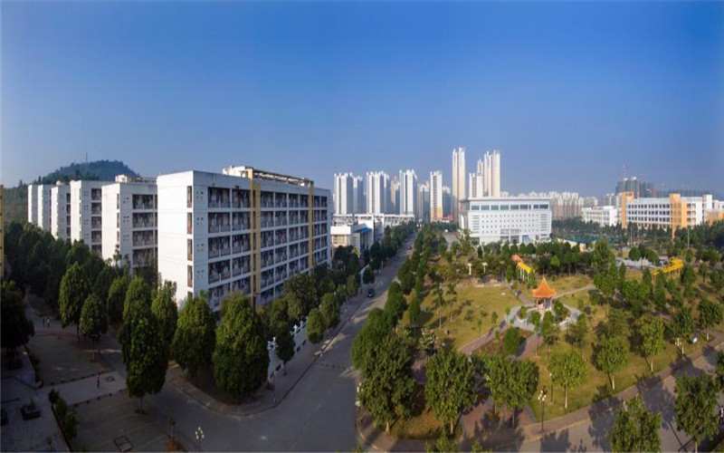 广西民族师范学院校园风景