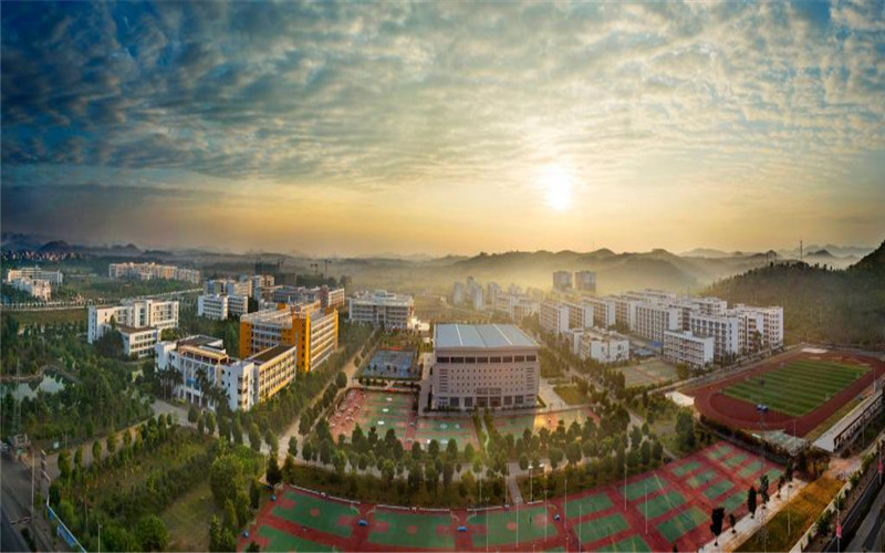 广西民族师范学院校园风景