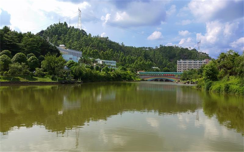 玉林师范学院校园风景