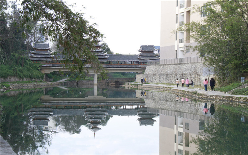 广西民族大学校园风景