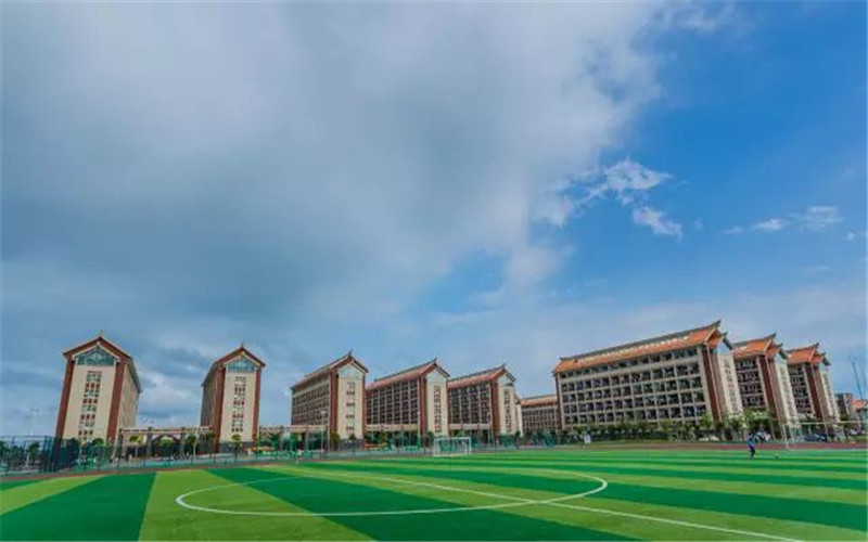 北部湾大学校园风景