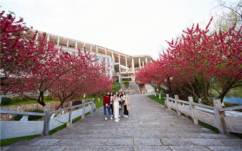 桂林信息科技学院校园风景