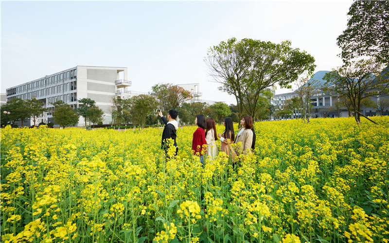 桂林信息科技学院校园风景