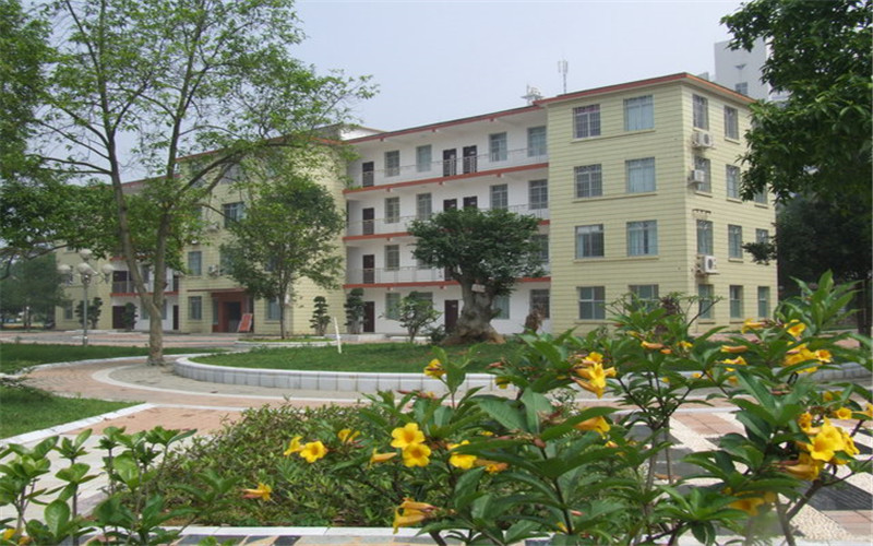 广西生态工程职业技术学院校园风景