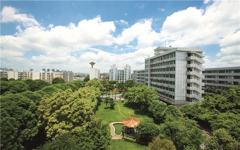 广西电力职业技术学院校园风景