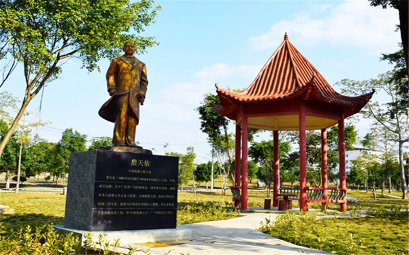 广西工程职业学院校园风景