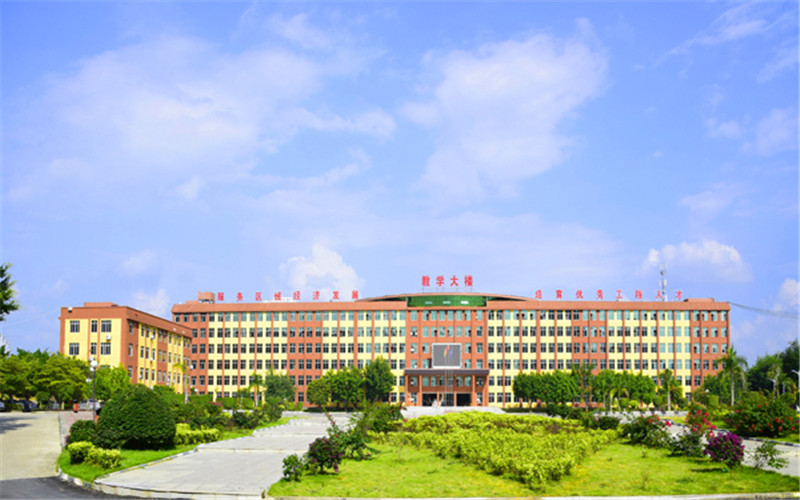 广西工程职业学院校园风景