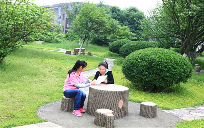 广西幼儿师范高等专科学校校园风景