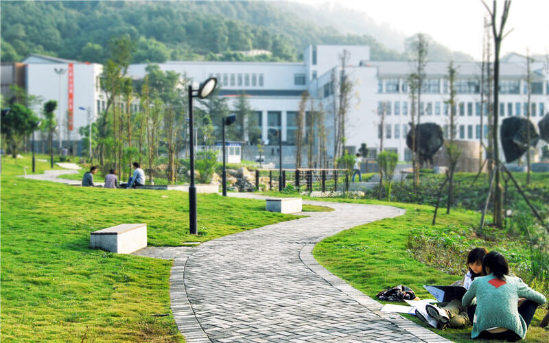 重庆城市科技学院校园风景