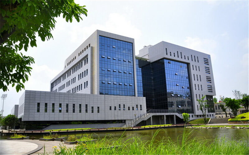 重庆工业职业技术学院校园风景