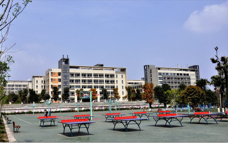 重庆工业职业技术学院校园风景