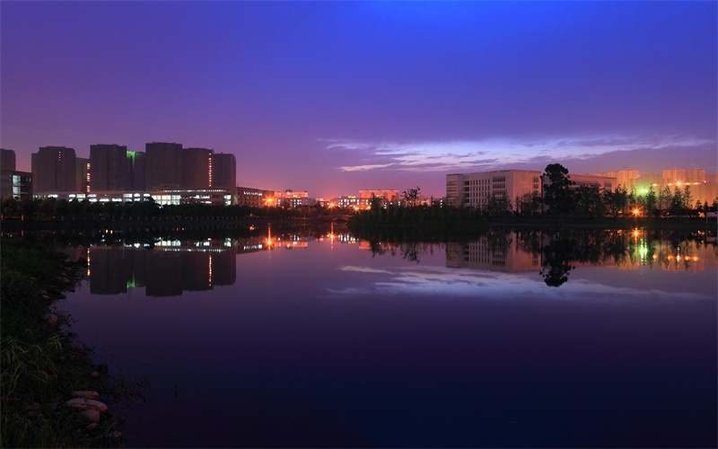 西华大学校园风景